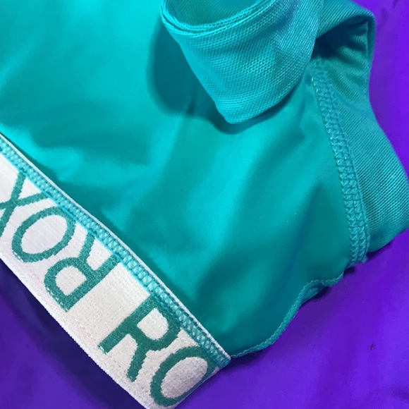 Roxy Spirit Sports Bra S/34 Mesh Sweetheart Pinch Front Racerback. New - Picture 11 of 11